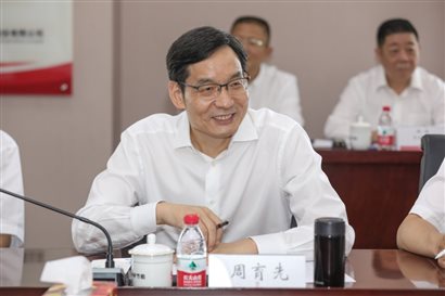 集團(tuán)黨委書記、董事長周育先指導(dǎo)工作